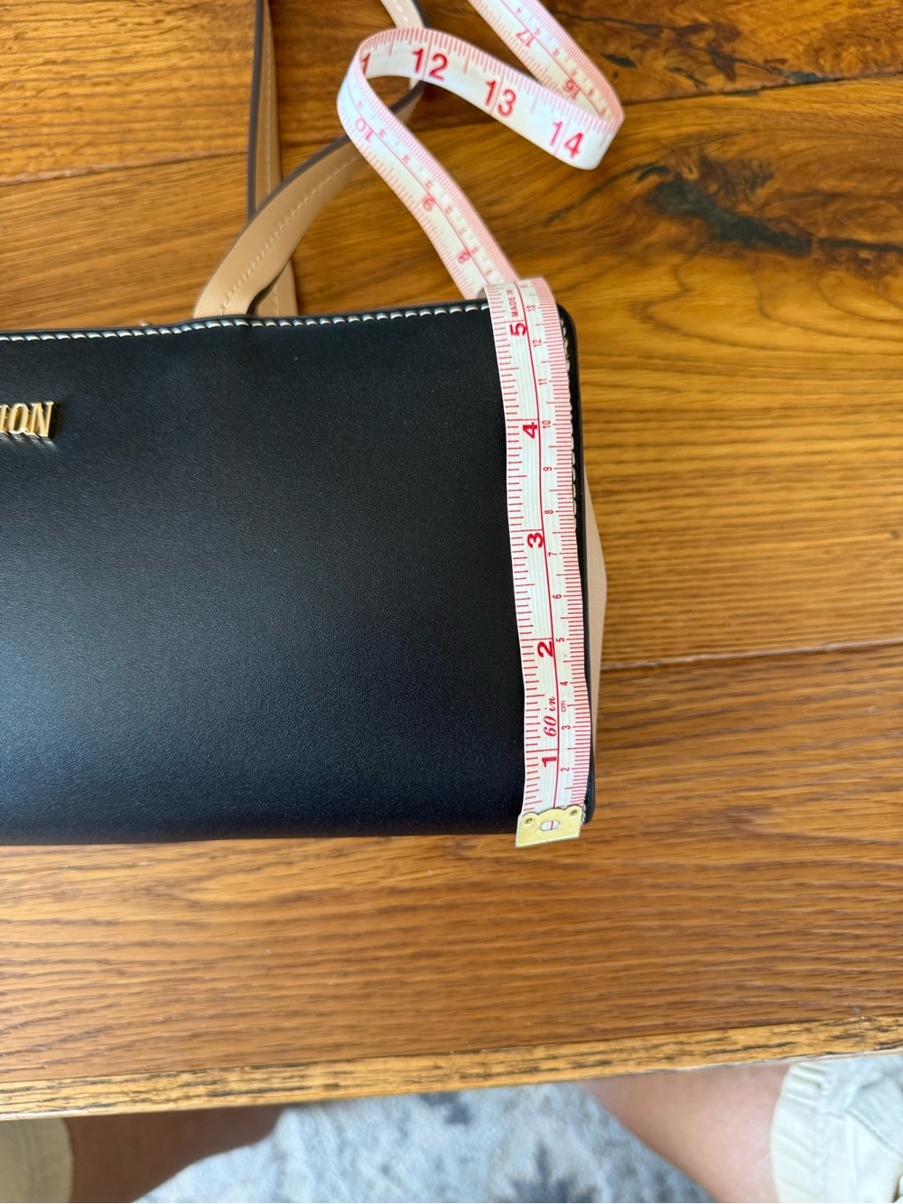 True Religion Shoulder Bag. - Picture 9 of 10